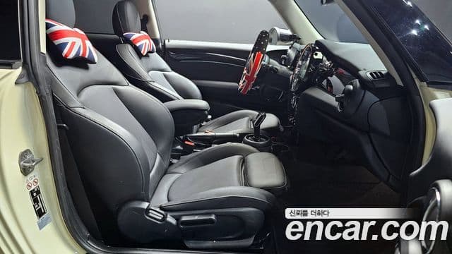 Mini Cooper 3세대, 2022 10