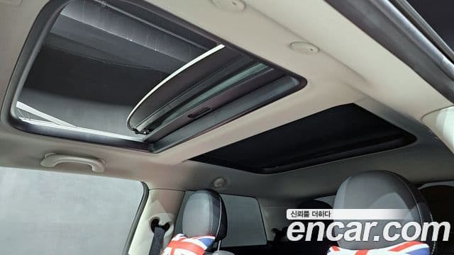 Mini Cooper 3세대, 2022 19