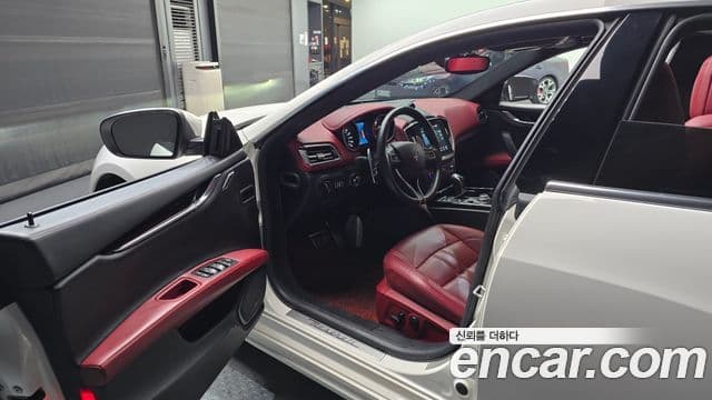 Maserati 기블리 3세대, 2018 10