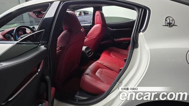 Maserati 기블리 3세대, 2018 11