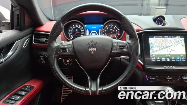 Maserati 기블리 3세대, 2018 13