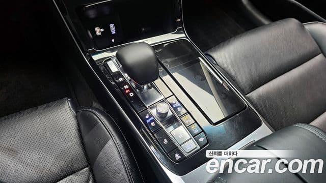 Kia K7 Premier гибрид Noblesse, 2020 9