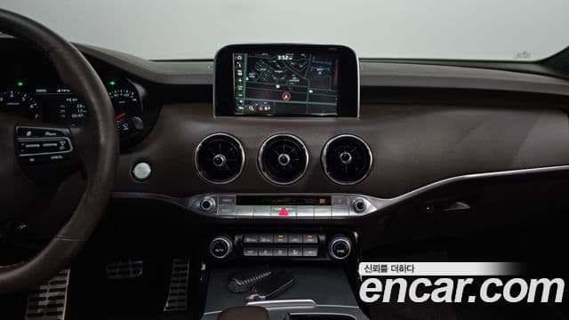Kia 스팅어 GT, 2018 15