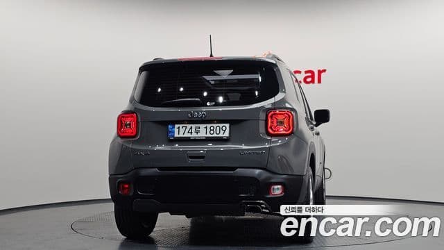 Jeep Renegade 2.4 Limited AWD, 2021 4