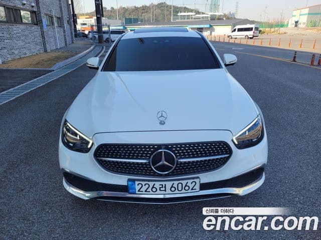 Mercedes-Benz E-класс W213 Exclusive, 2022 1
