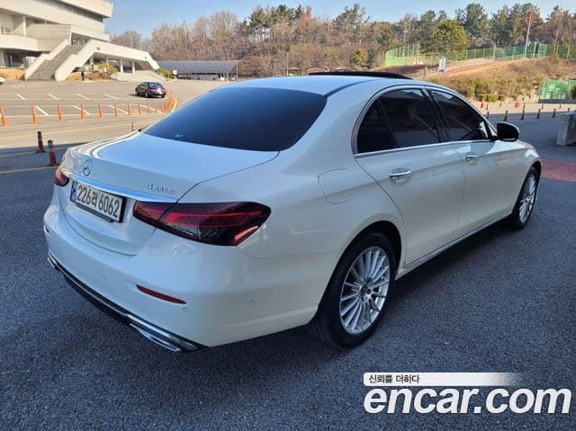 Mercedes-Benz E-класс W213 Exclusive, 2022 2