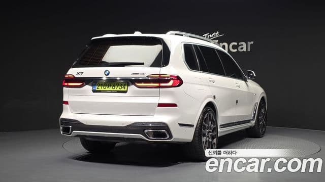 BMW X7 (G07) xDrive 40i M Sport 6인승, 2025 2