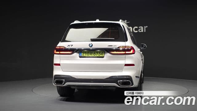 BMW X7 (G07) xDrive 40i M Sport 6인승, 2025 4