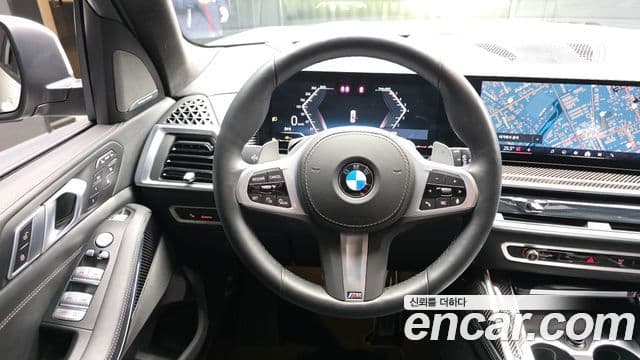 BMW X7 (G07) xDrive 40i M Sport 6인승, 2025 13