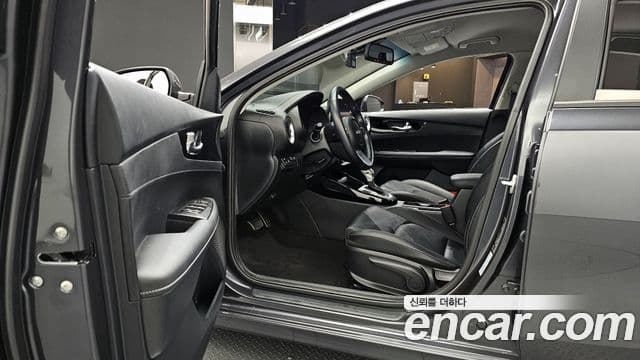 Kia The / новый New K3 2세대 Prestige, 2023 10