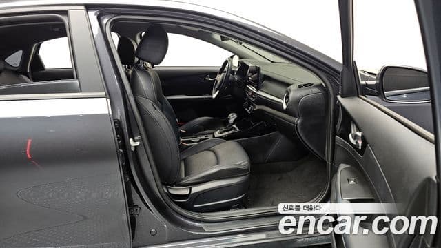 Kia The / новый New K3 2세대 Prestige, 2023 11