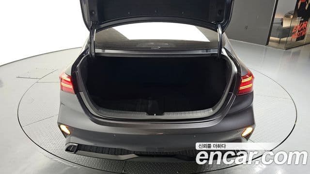 Kia The / новый New K3 2세대 Prestige, 2023 20