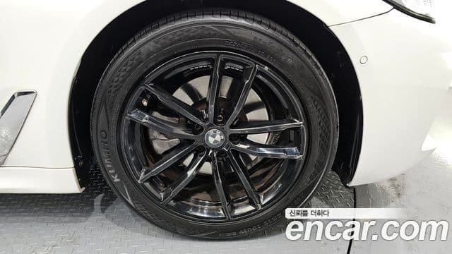 BMW 5시리즈 (G30) 520d M Sport Plus, 2018 все фото
