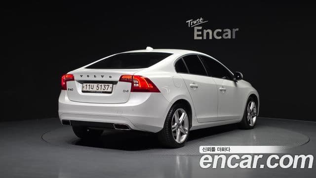 Volvo S60 2세대, 2017 16