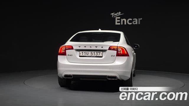 Volvo S60 2세대, 2017 14