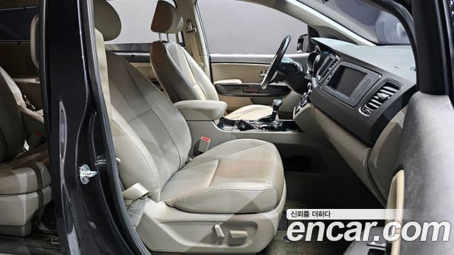 Kia The / новый New Carnival Prestige, 2019 10