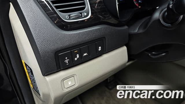 Kia The / новый New Carnival Prestige, 2019 16