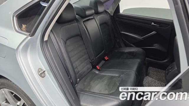 Volkswagen The / новый New Passat B7, 2013 12