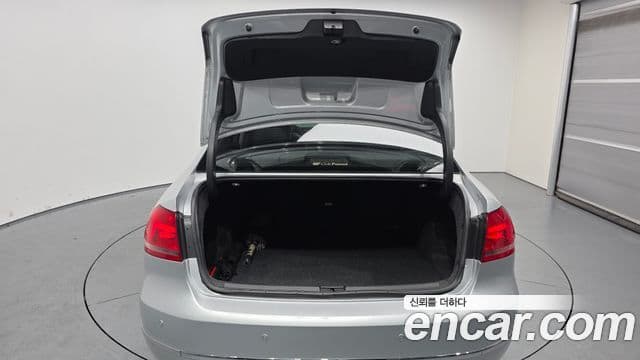 Volkswagen The / новый New Passat B7, 2013 20