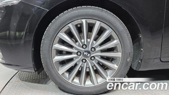 Kia All New K7 3.0 LPI Luxury (арендный автомобиль), 2017 все фото