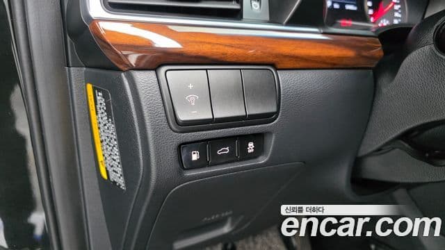 Kia All New K7 3.0 LPI Luxury (арендный автомобиль), 2017 13