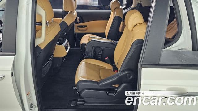 Kia Carnival 4세대 Prestige, 2022 12