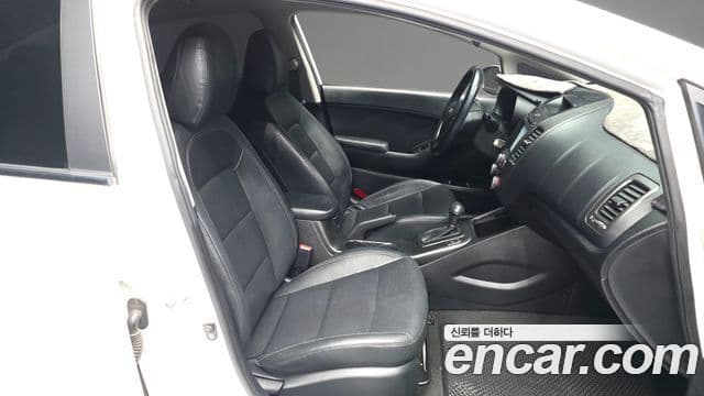 Kia K3 Trendy, 2013 11