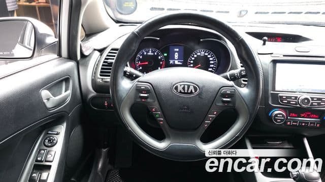 Kia K3 Trendy, 2013 13