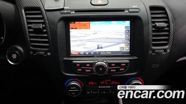 Kia K3 Trendy, 2013 14