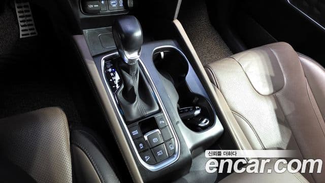 Hyundai Santa Fe TM Prestige, 2019 9