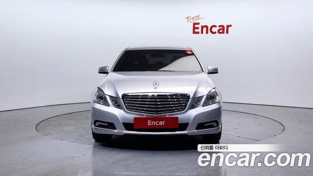 Mercedes-Benz E-класс W212 E300 Elegance, 2010 3