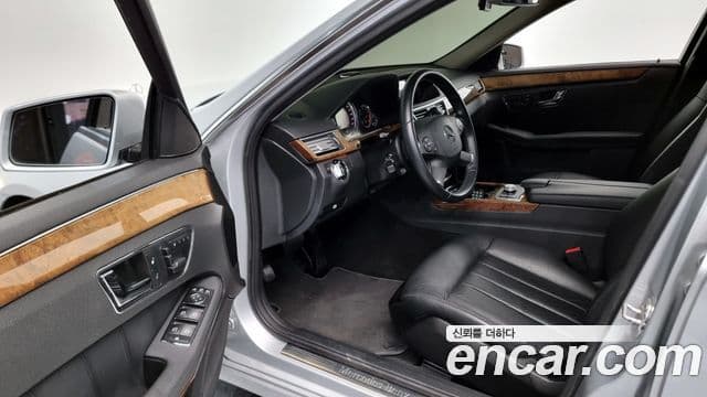 Mercedes-Benz E-класс W212 E300 Elegance, 2010 11