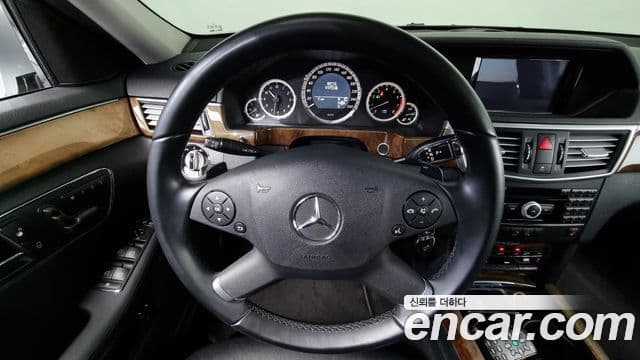 Mercedes-Benz E-класс W212 E300 Elegance, 2010 13