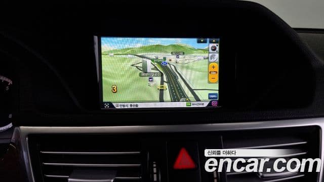 Mercedes-Benz E-класс W212 E300 Elegance, 2010 14