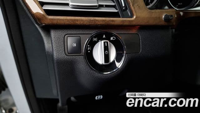 Mercedes-Benz E-класс W212 E300 Elegance, 2010 19