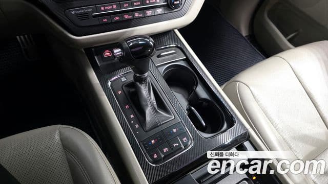 Kia All New Carnival Noblesse, 2016 9