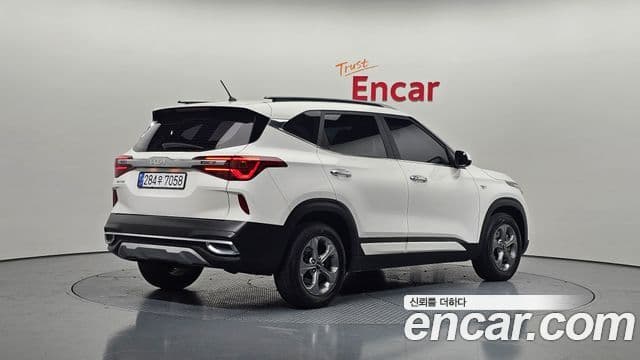 Kia Seltos Trendy, 2023 2