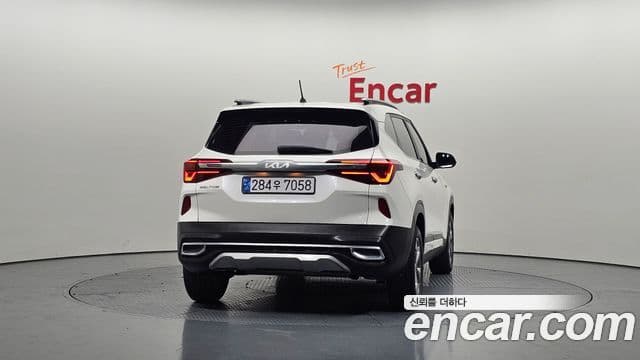 Kia Seltos Trendy, 2023 4