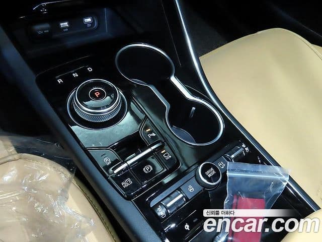 Kia K5 3세대 Signature, 2022 12