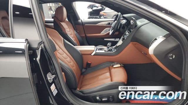 BMW 8시리즈 (G15) M850i xDrive Gran Coupe, 2023 11