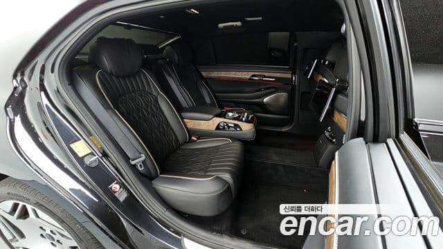 Genesis G90 лимузин Prestige, 2019 12