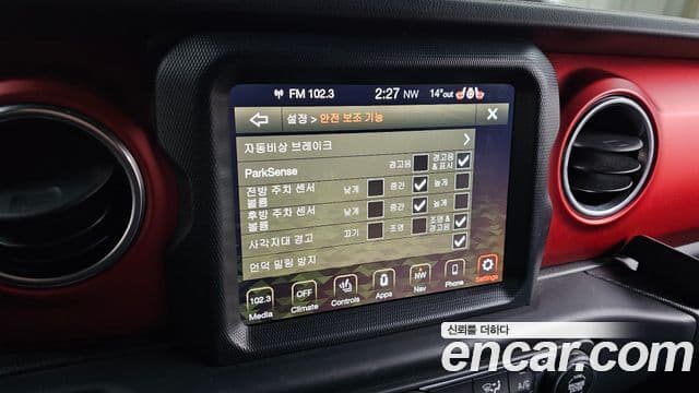 Jeep Wrangler (JL) 2.0 Rubicon Power top 4도어, 2019 17