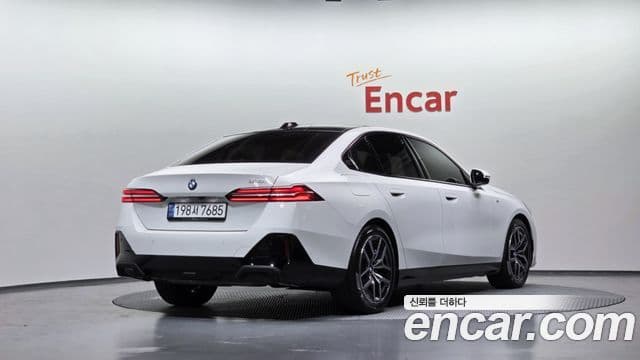 BMW 5시리즈 (G60) 520i M Sport, 2024 2
