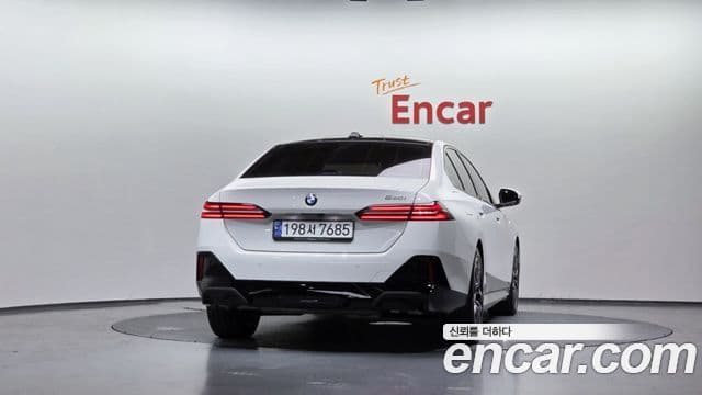 BMW 5시리즈 (G60) 520i M Sport, 2024 4