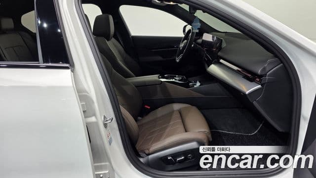 BMW 5시리즈 (G60) 520i M Sport, 2024 11