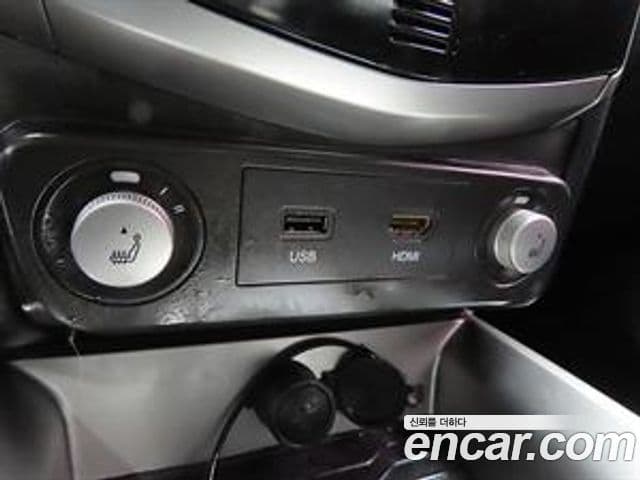 KG모빌리티(SsangYong) Tivoli люксовая версия, 2016 17