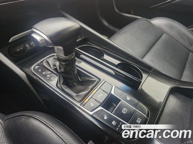 Kia All New K7 Prestige, 2016 9