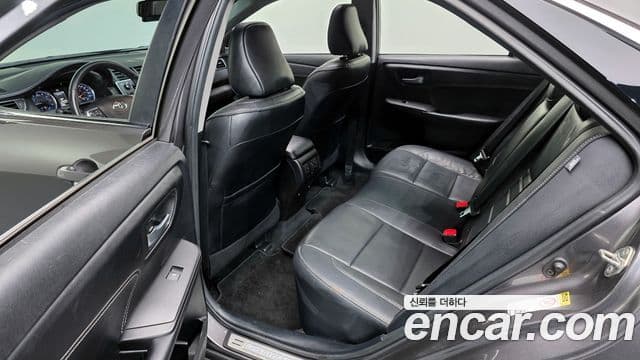 Toyota New 캠리 2.5 XLE, 2017 12