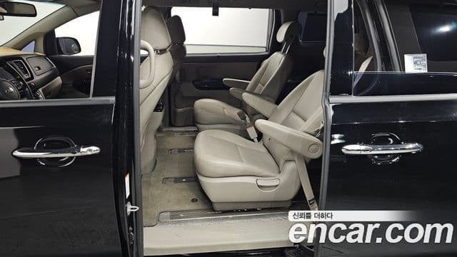 Kia The / новый New Carnival Prestige, 2019 11