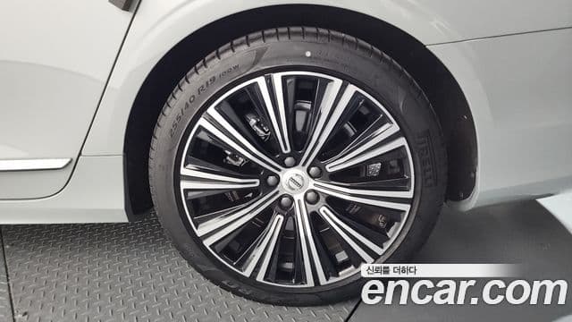 Volvo S90 B5 Ultimate Bright, 2024 все фото